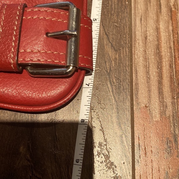 Franco Sarto Red leather crossbody in great pre-owned condition. - Picture 14 of 14